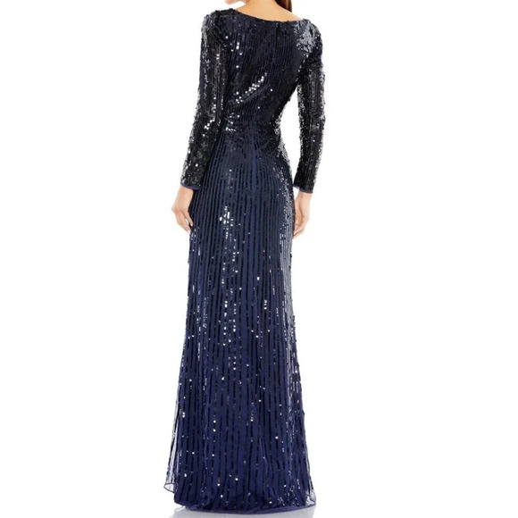 Mac Duggal Sequin Mesh Overlay V-neck Gown in Midnight Blue - Size 20 - Gorgeous - Picture 2 of 9